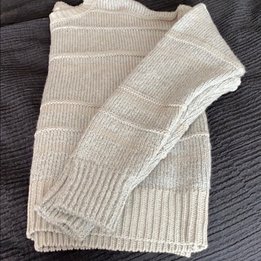 PacSun Grey Knit Sweater